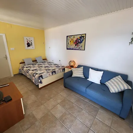 Blue Villa With Whirlpool, Bbq And Wifi Celina Exterior photo