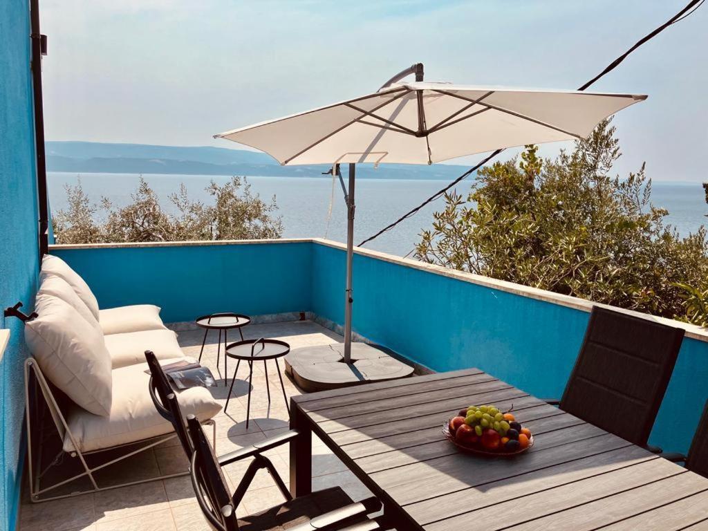 Blue With Whirlpool, Bbq And Wifi Villa *