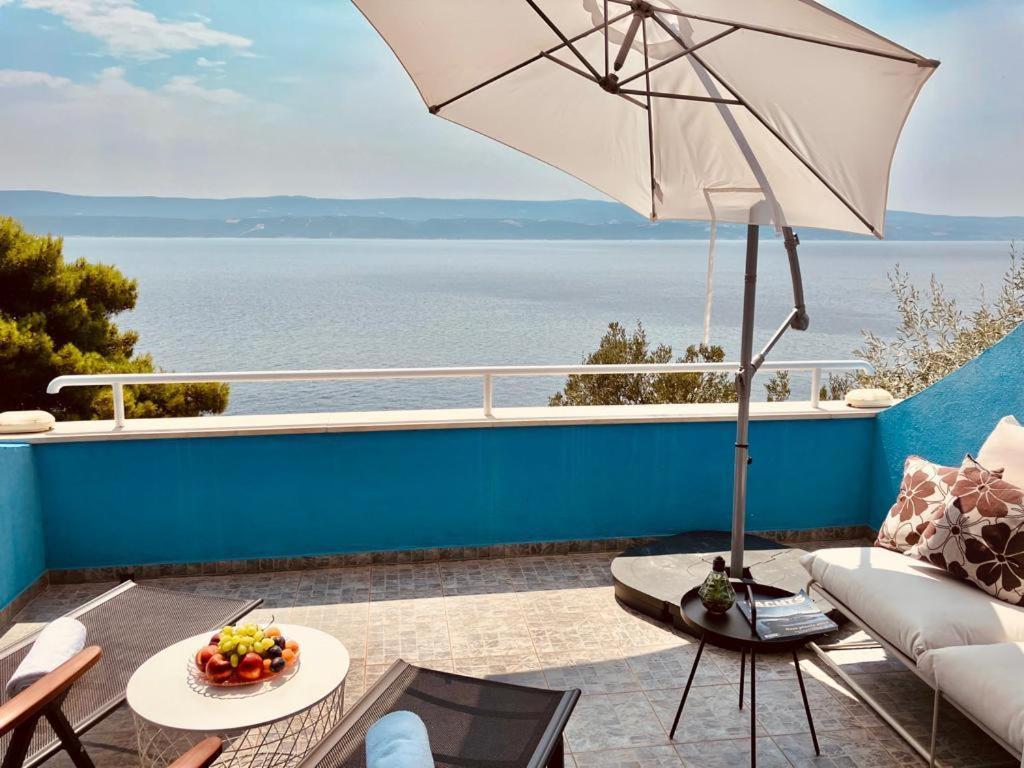 Blue With Whirlpool, Bbq And Wifi Villa