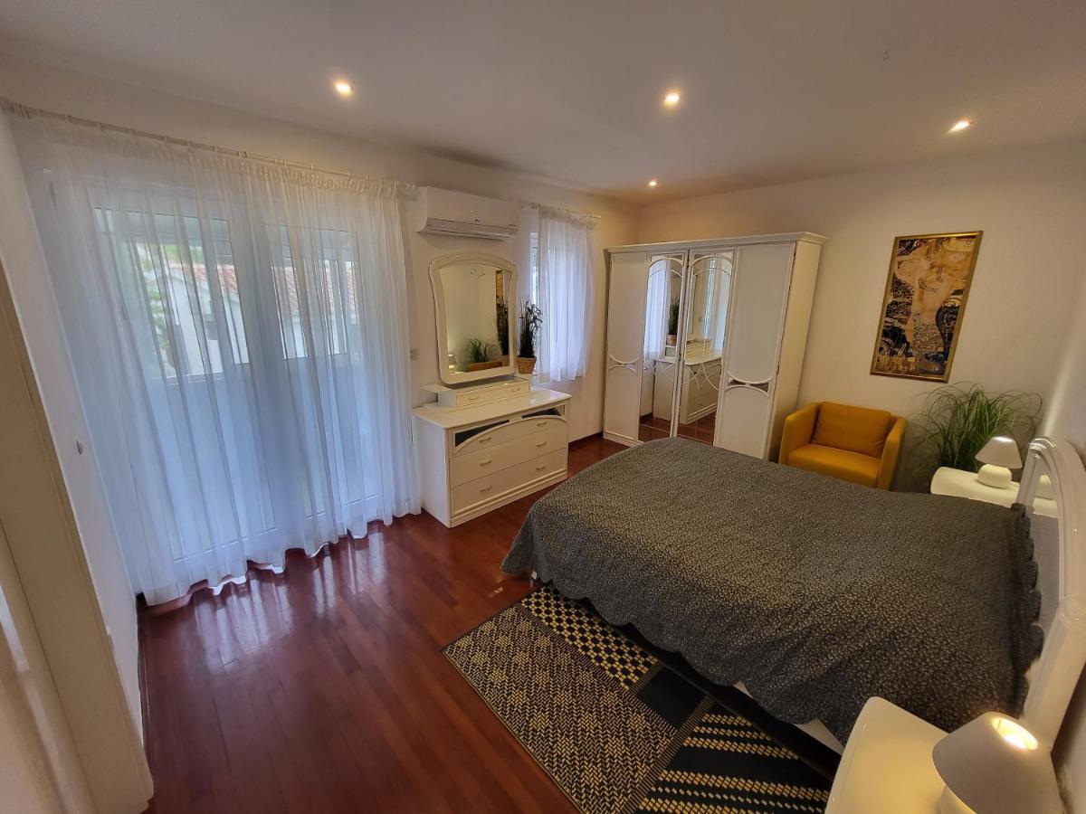 Villa Blue With Whirlpool, Bbq And Wifi